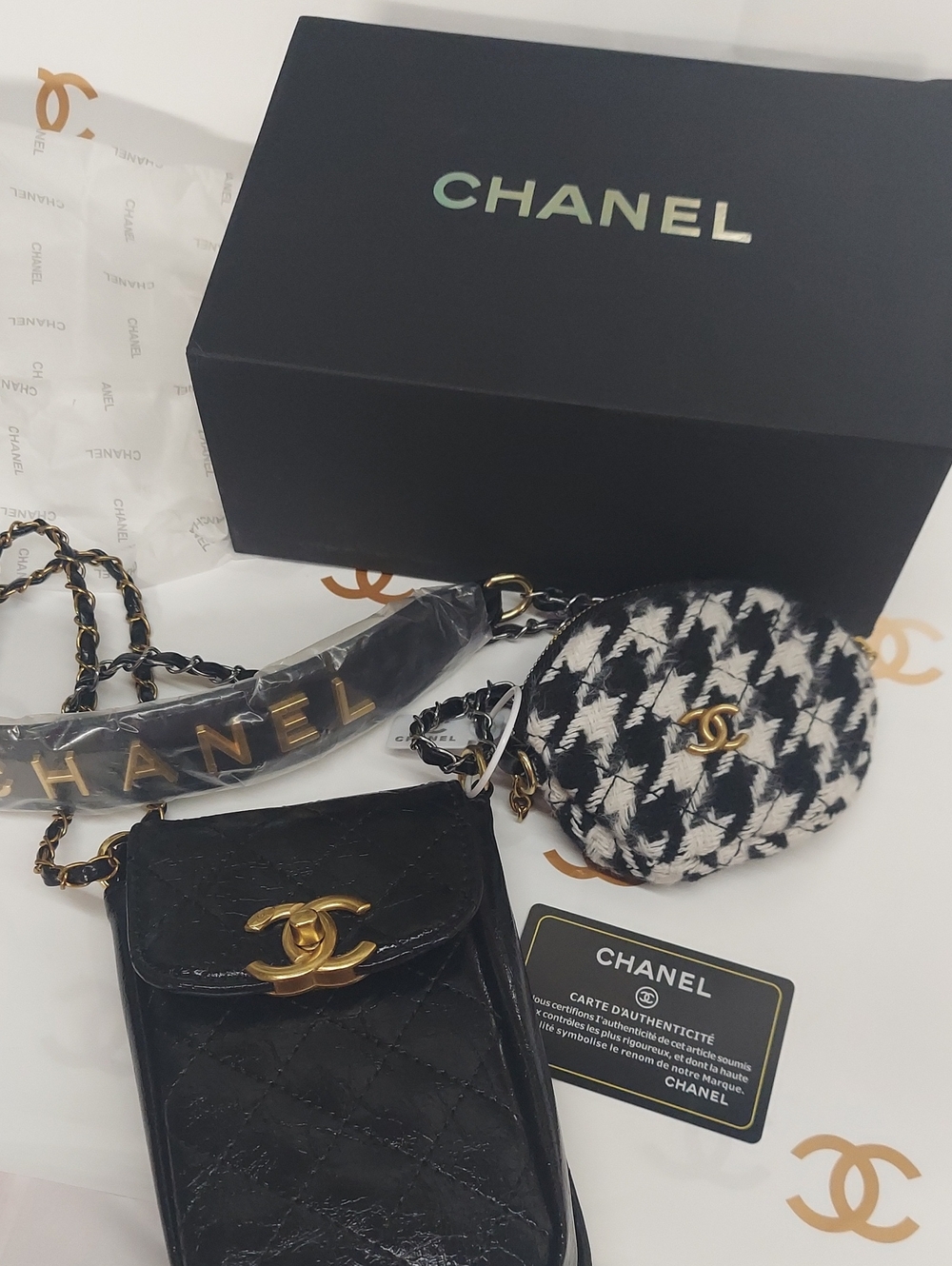 CC Crossbody Bag With Coin Pouch GWP